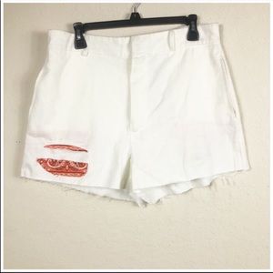 Daydreamer NWT white frayed hem shorts size large